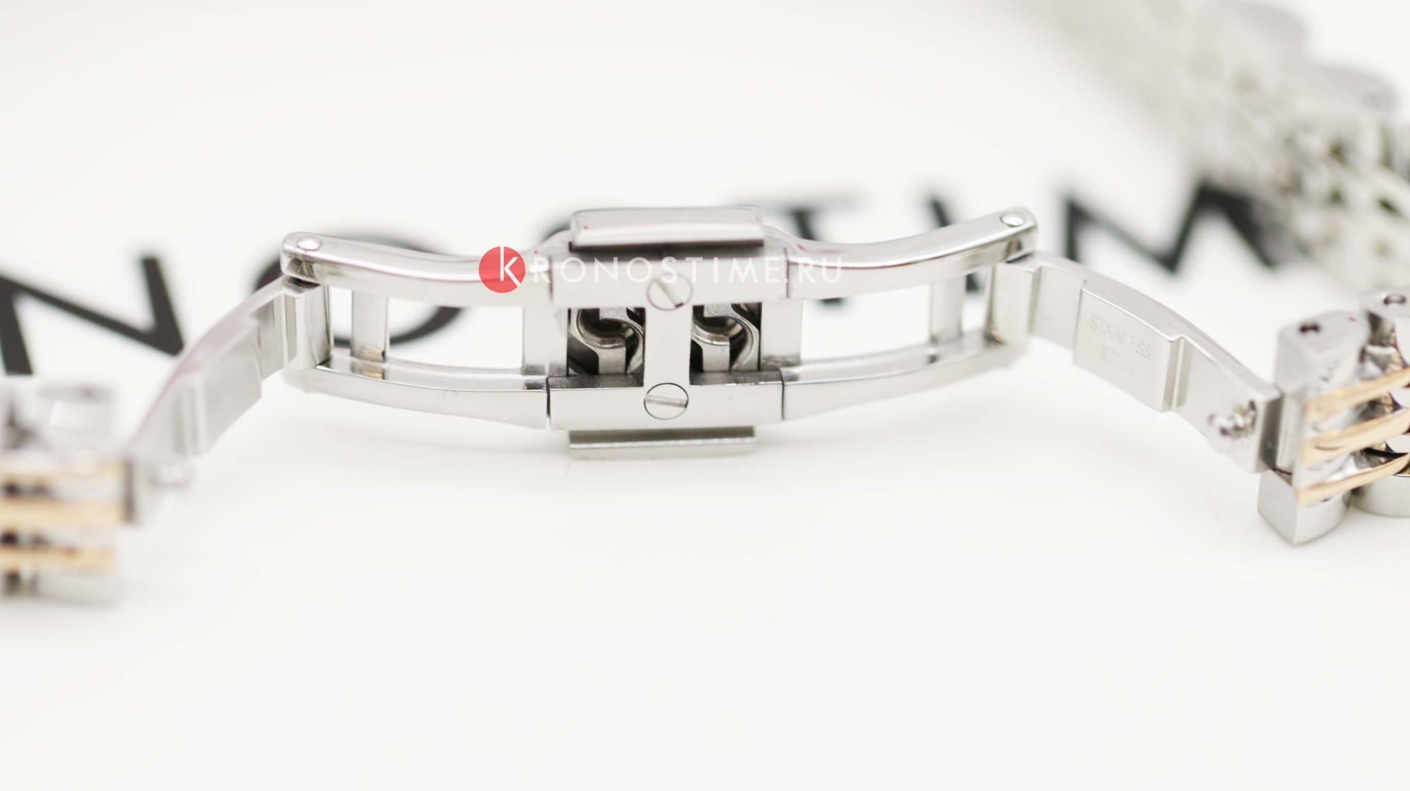 Emporio Armani Emporio Armani AR11223  — детали корпуса и нержавеющая сталь